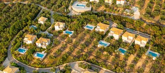 One bedroom holiday house with private pool