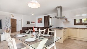 Dining - Beautiful Villa Casa Noemi with pool in Porec (Baderna)