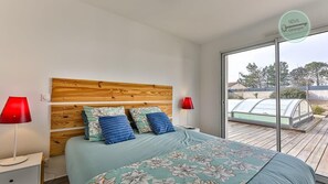 3 bedrooms, iron/ironing board, WiFi