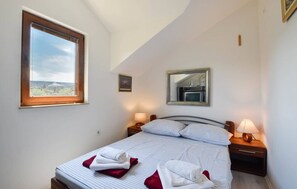 4 Schlafzimmer, Bügeleisen/Bügelbrett, WLAN, Bettwäsche