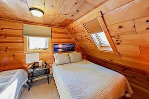 Cabin, 2 Bedrooms - 3988 Manzanita Avenue 2 Bedroom Cabin by RedAwning (South Lake Tahoe)