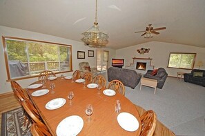 House, 4 Bedrooms | Dining - 1801 Jicarilla Drive 4 Bedroom Home by RedAwning (South Lake Tahoe)