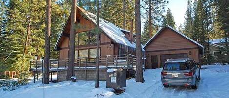 Cabin, 3 Bedrooms | BBQ/picnic area