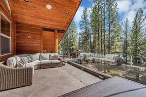 Property grounds - 2566 Del Norte 5 Bedroom Home by RedAwning (South Lake Tahoe)