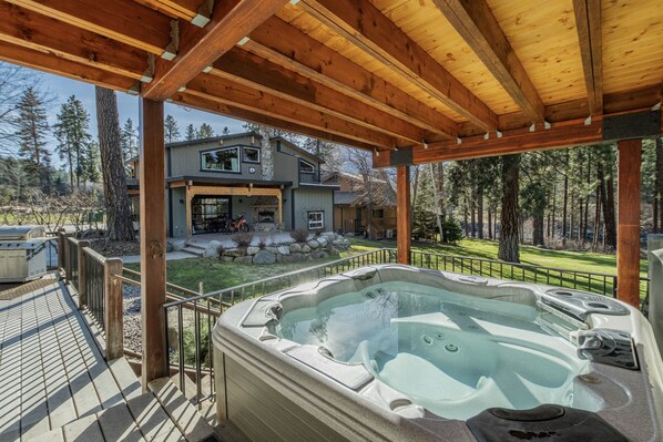 House, 5 Bedrooms | Property grounds - Riverside Cabin 5 Bedroom Home by RedAwning (Leavenworth)