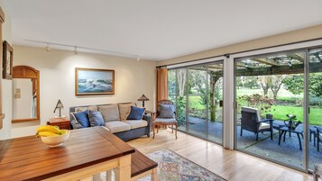 House, 3 Bedrooms | Living area