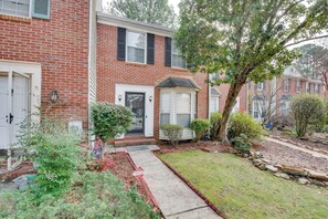 Apartment (2 Bedrooms) | Interior - Smyrna Vacation Rental ~ 2 Mi to The Battery! (Smyrna)