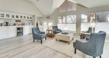 Seguin Riverfront Retreat: Fishing Dock + Kayaks!