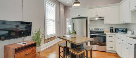 Apartment (1 Bedroom) | Interior