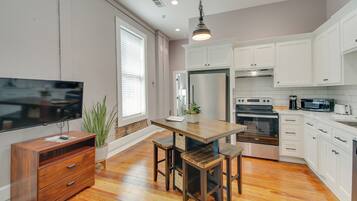 Apartment (1 Bedroom) | Interior