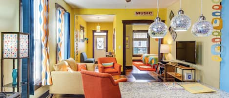 House (2 Bedrooms) | Interior