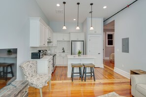 Apartment (1 Bedroom) | Interior