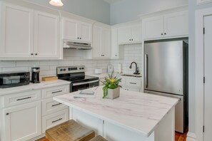 Interior - Condo in Downtown Hot Springs Near Bathhouse Row! (Hot Springs)