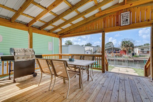 Pensacola Home w/ Private Dock - 7 Mi to Beaches