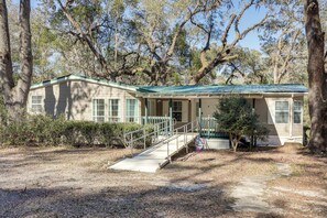 House (3 Bedrooms) | Front of property