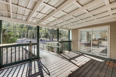 麥卡爾平寧靜住宅，佔地 5 英畝，帶私人露台！