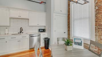Apartment (1 Bedroom) | Interior