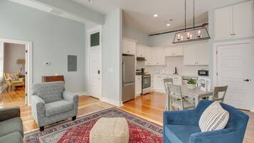 Apartment (1 Bedroom) | Interior