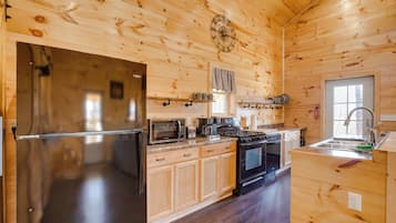 House (1 Bedroom) | Interior