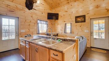 House (1 Bedroom) | Interior