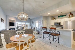 Apartment (2 Bedrooms) | Interior - Lake Ozark Condo w/ Water Views & Pool Access! (Lake Ozark)