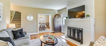 Charming Smithfield House: Walk to Downtown!