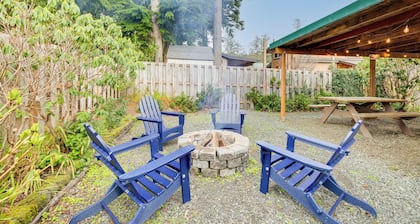 Rockaway Beach Home, Walk to Ocean, Pet Friendly!