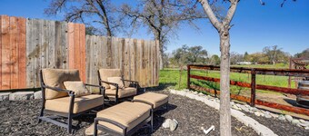 Covered Patio: Lincoln Vacation Rental!