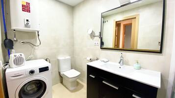 Assecador de cabells, tovalloles, sabó i xampú