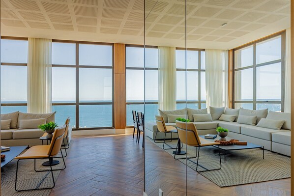 Apartment | Living area