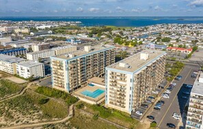 Exterior - Oceanfront Building With Great Ocean and Bay Views (Ocean City)