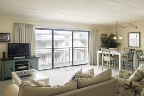 TV - Enjoy this Oceanview Gem (Ocean City)