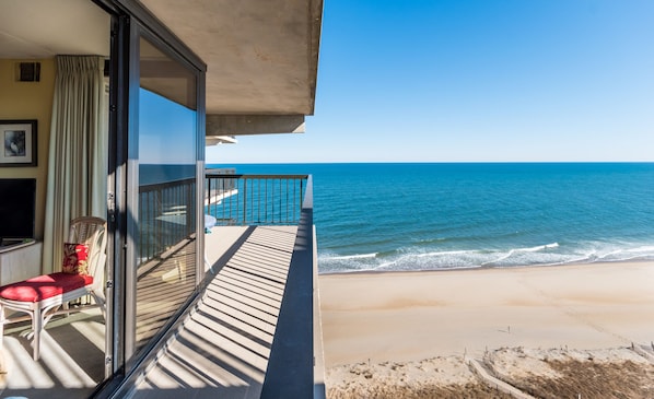 Property grounds - Ocean City's Premiere Building (Ocean City)