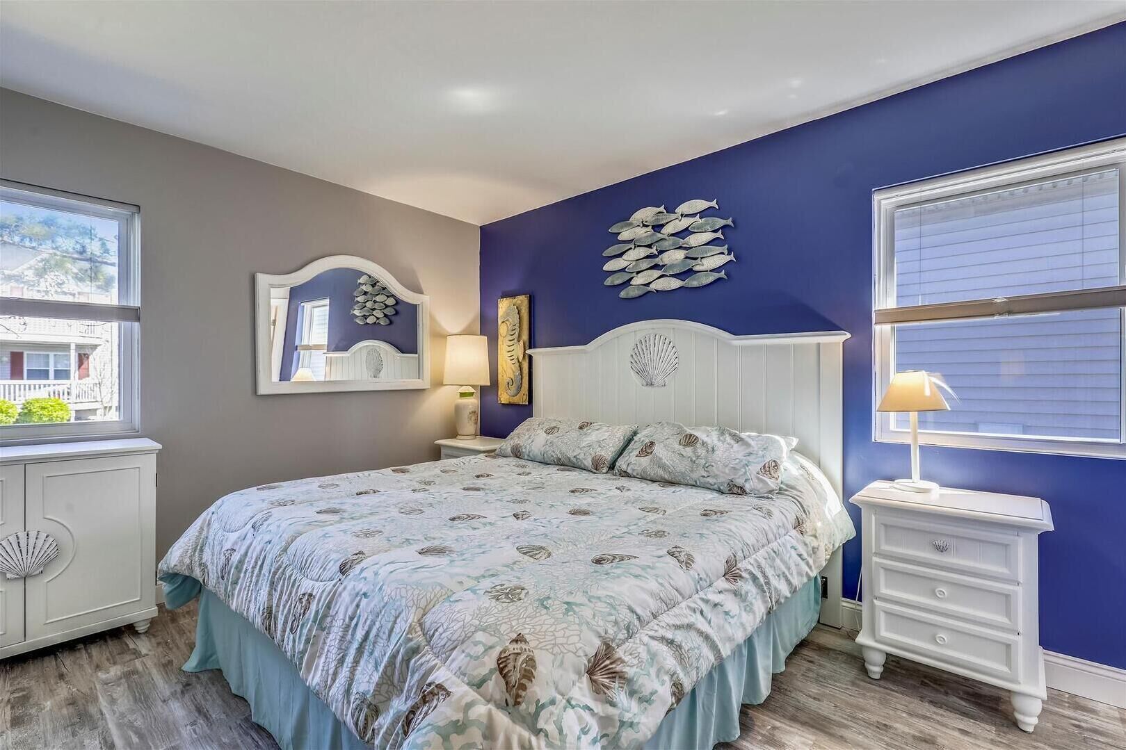 3 bedrooms, internet, bed sheets
