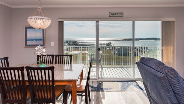 Dining - A View worth a million bucks (Ocean City)