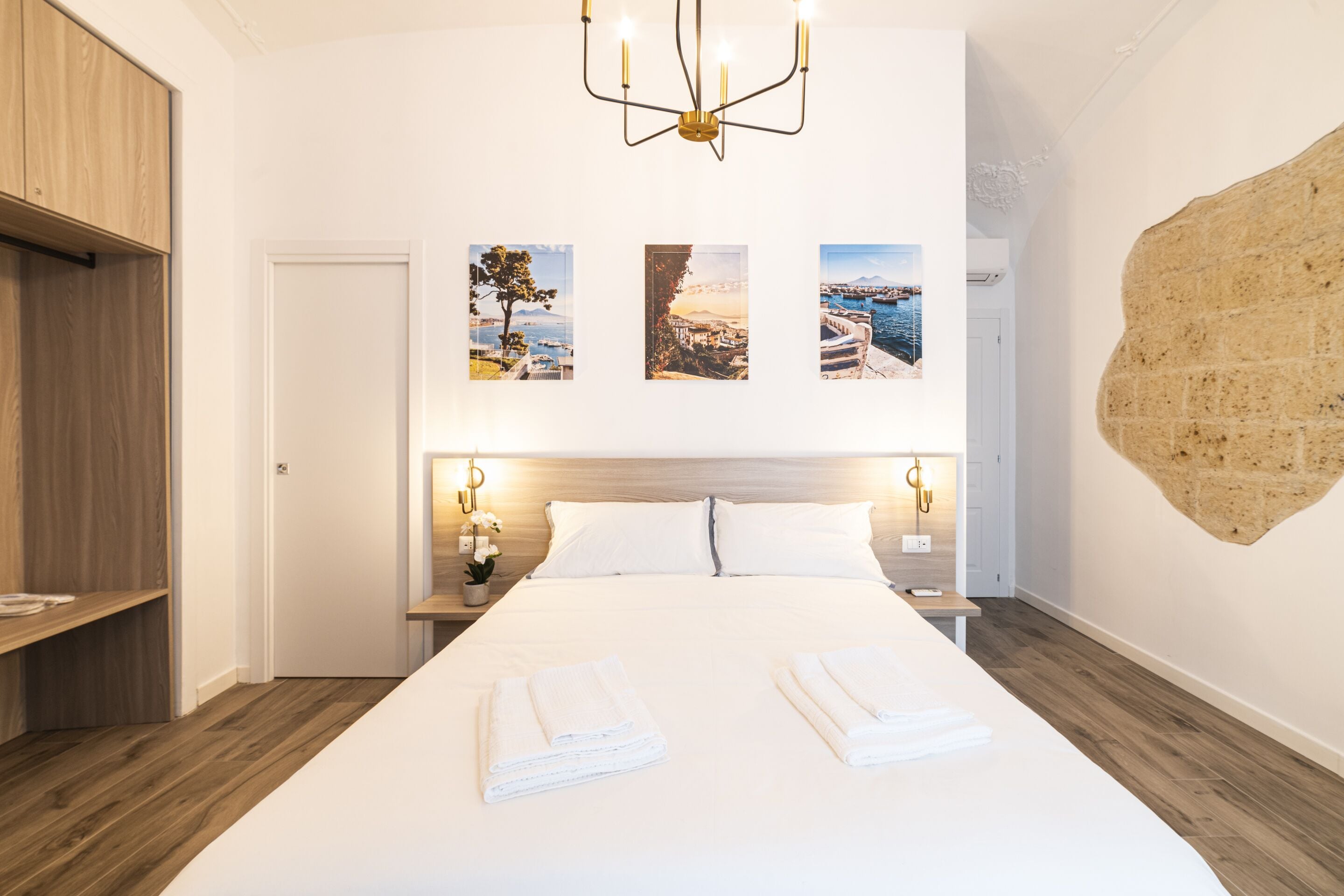 Superior-Zimmer, Stadtblick | Hochwertige Bettwaren, Daunenbettdecken, Zimmersafe