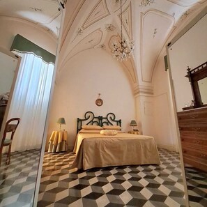 1 soverom, strykejern/-brett, wi-fi og sengetøy