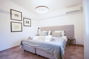 4 Schlafzimmer, Bügeleisen/Bügelbrett, Internetzugang, Bettwäsche