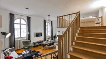 Loft Grand | 1 dormitorio, sistema de insonorización, tabla de planchar con plancha