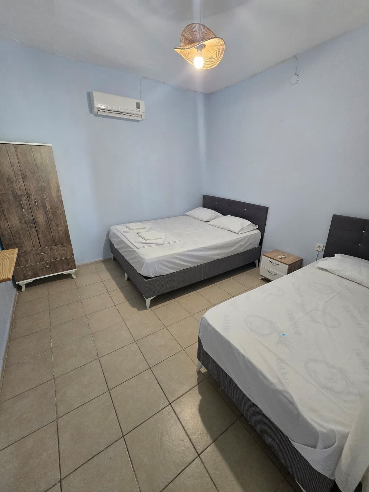 1 chambre, bureau, espace de travail pour ordinateur portable