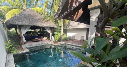 Villa de Charme Tropicale Située à 500 m de la Plage de Pereybère