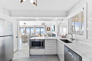 Fridge, microwave, oven, stovetop - Marmalade Skies: Charming Beachfront Cottage- Sleeps 9, Pet Friendly! (Cape San Blas)