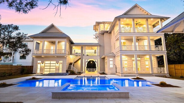 A heated pool - 30A White Dunes Retreat-Luxury Compound, Large Private Pool and Outdoor Space (Santa Rosa Beach)