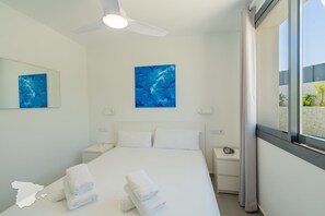 5 habitaciones, tabla de planchar con plancha y wifi gratis 