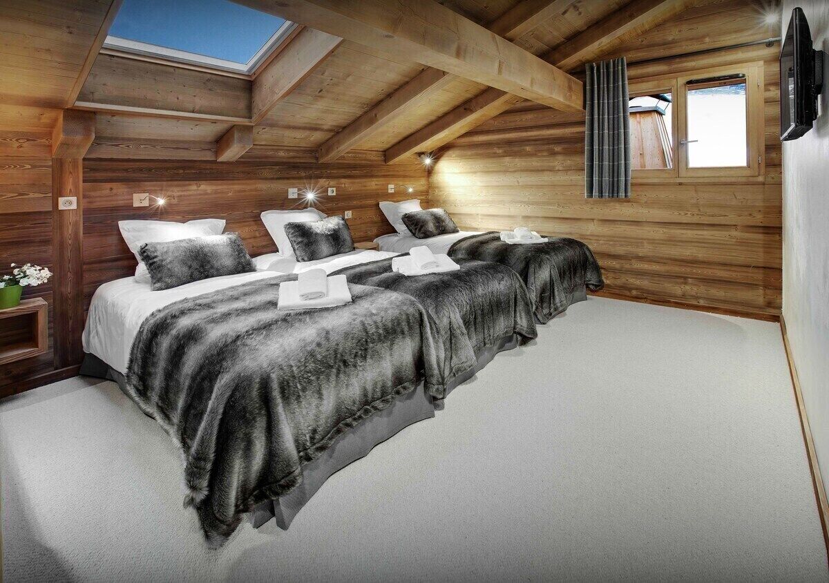 4 chambres, fer et planche à repasser, lit parapluie, Wi-Fi gratuit