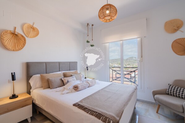 3 chambres, fer et planche à repasser, Wi-Fi gratuit, draps fournis