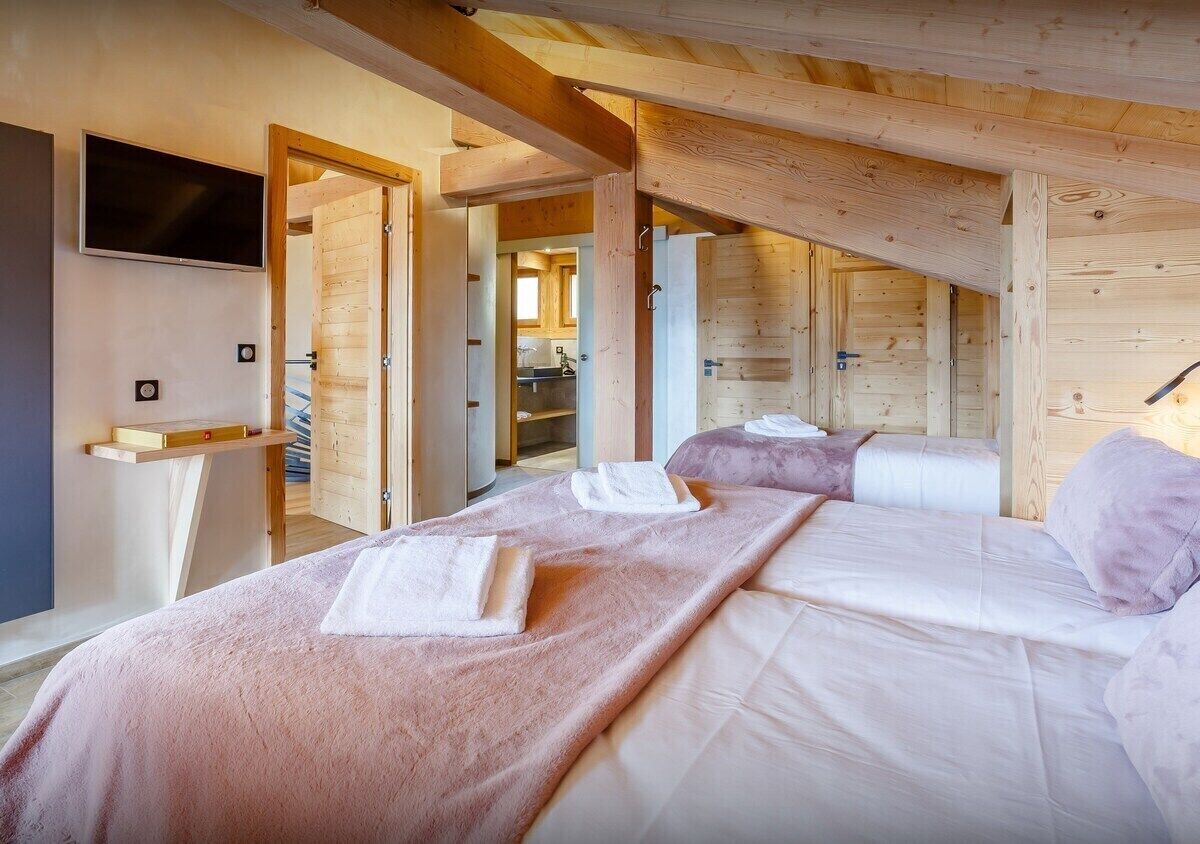 6 chambres, fer et planche à repasser, lit parapluie, Wi-Fi gratuit