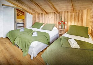 6 bedrooms, iron/ironing board, travel cot, free WiFi