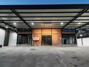 Bagian depan properti