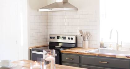 Cozy Historic District Cottage